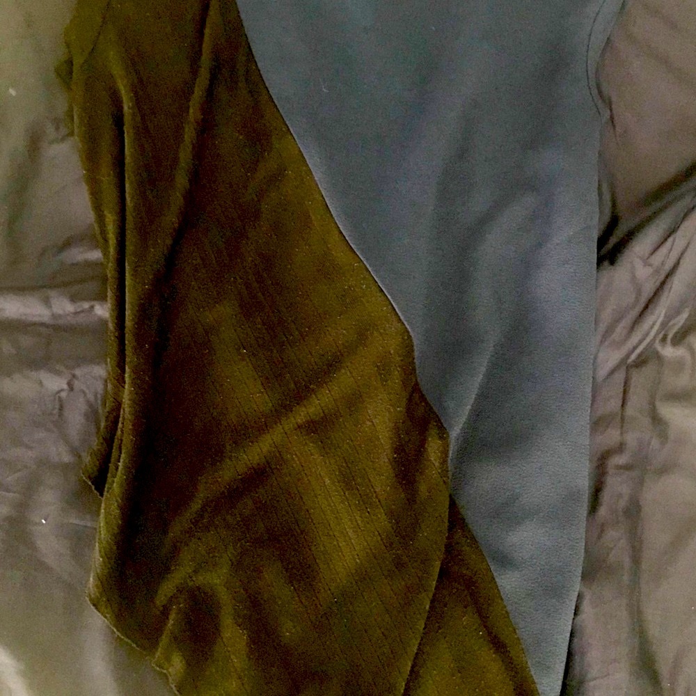 Bar III asymmetrical top